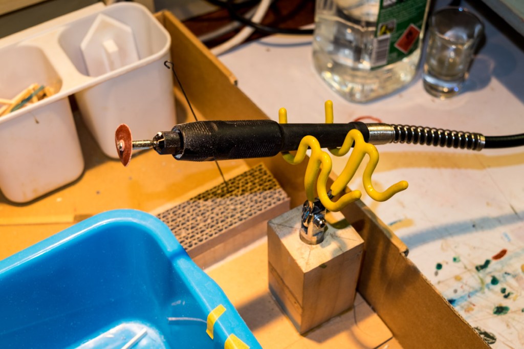 The Little Workshop – The Hanging&nbsp;Motor