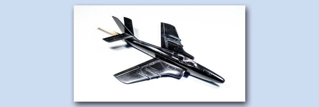 Republic Thunderflash – Part Four – £ 1 +&nbsp;1d.